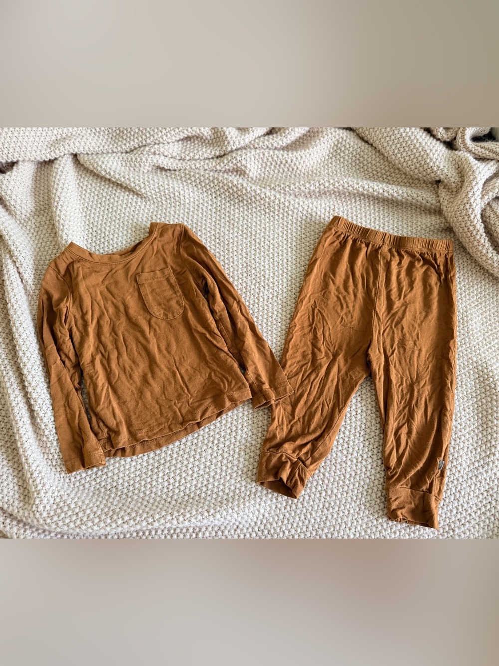 Kyte Baby 2-Piece Set 🤎
Size 12–18M | EUC